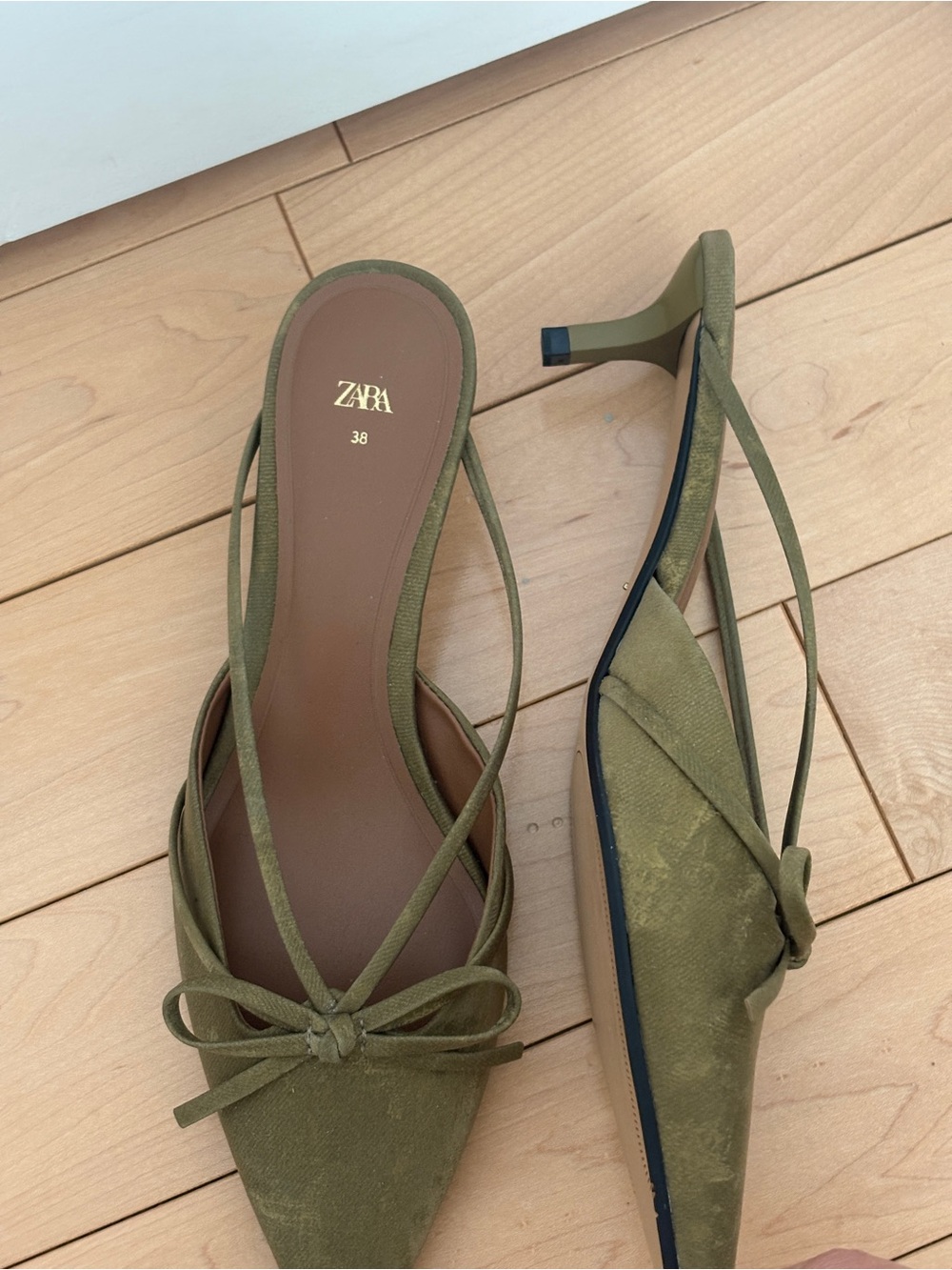 Zara Olive Green Pointed Toe Slingback Mules with Bow - Picture 2 of 2